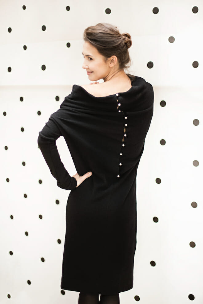 Wool sweater dress in black METALIC PEARLS